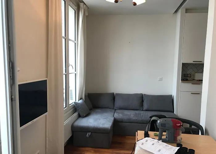 1 Bdr Cosy Parisian Appartment, Close To Marais